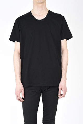 U-NECK T-SHIRT