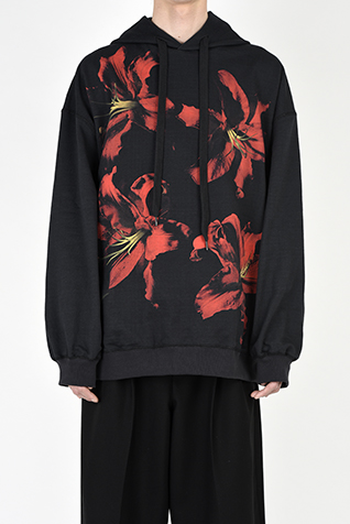 SUPER BIG
PULLOVER PARKA