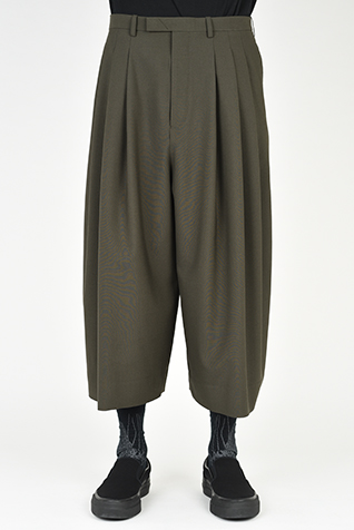 3TUCK CROPPED
WIDE SLACKS