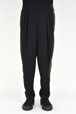 2TUCK TAPERED
WIDE PANTS