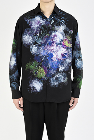 <span class="restock">再入荷</span>
STANDARD SHIRT