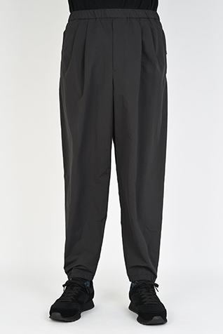 2TUCK TAPERED
WIDE PANTS
