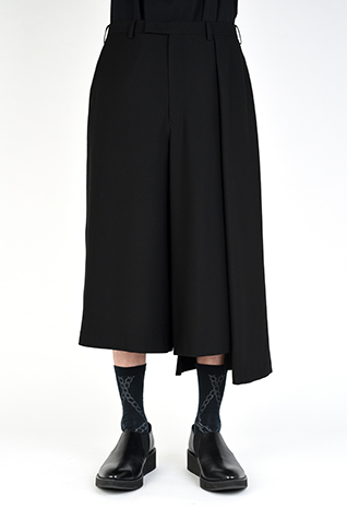 ASYMMETRY CROPPED SLACKS