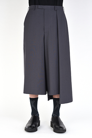 ASYMMETRY CROPPED SLACKS