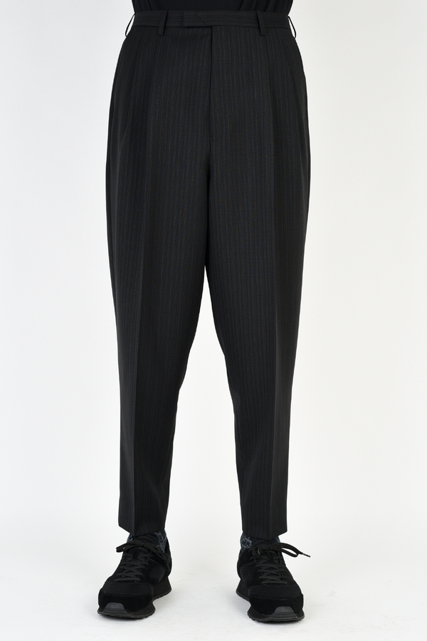 2TUCK TAPERED
WIDE SLACKS