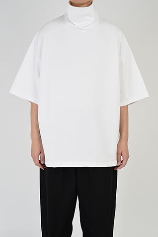 HIGH NECK
SUPER BIG T-SHIRT
