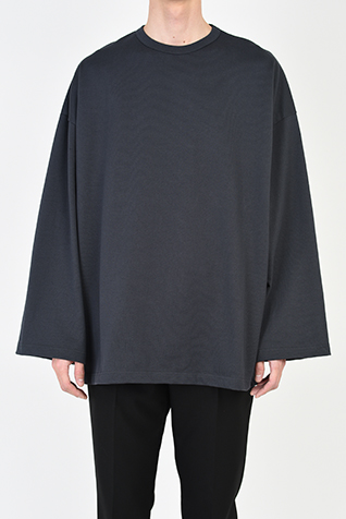 LONG SLEEVE
SUPER BIG T-SHIRT