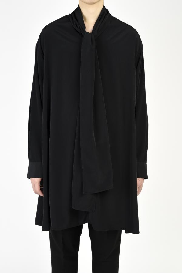 BOW COLLAR
PULLOVER SHIRT