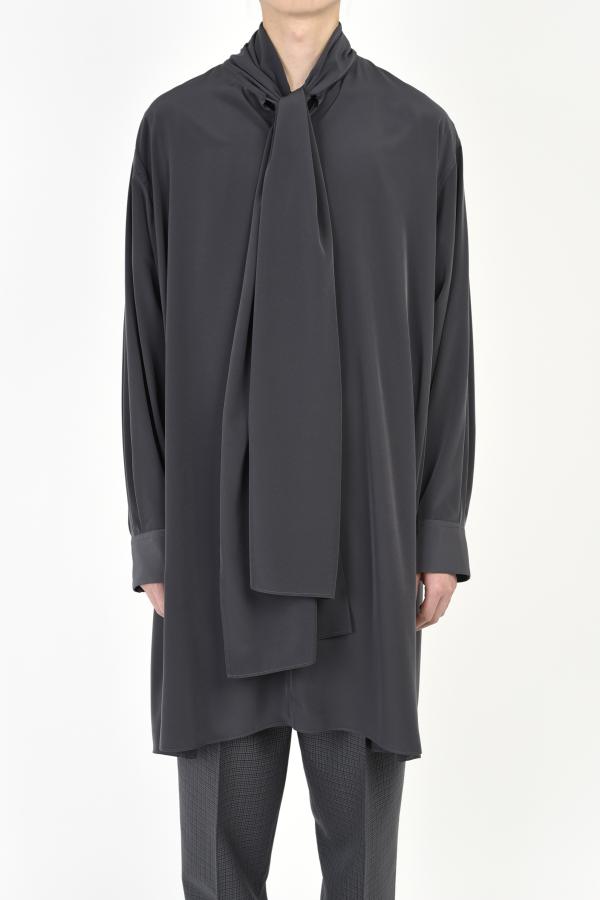 BOW COLLAR
PULLOVER SHIRT