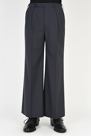 2TUCK WIDE
FLARE SLACKS