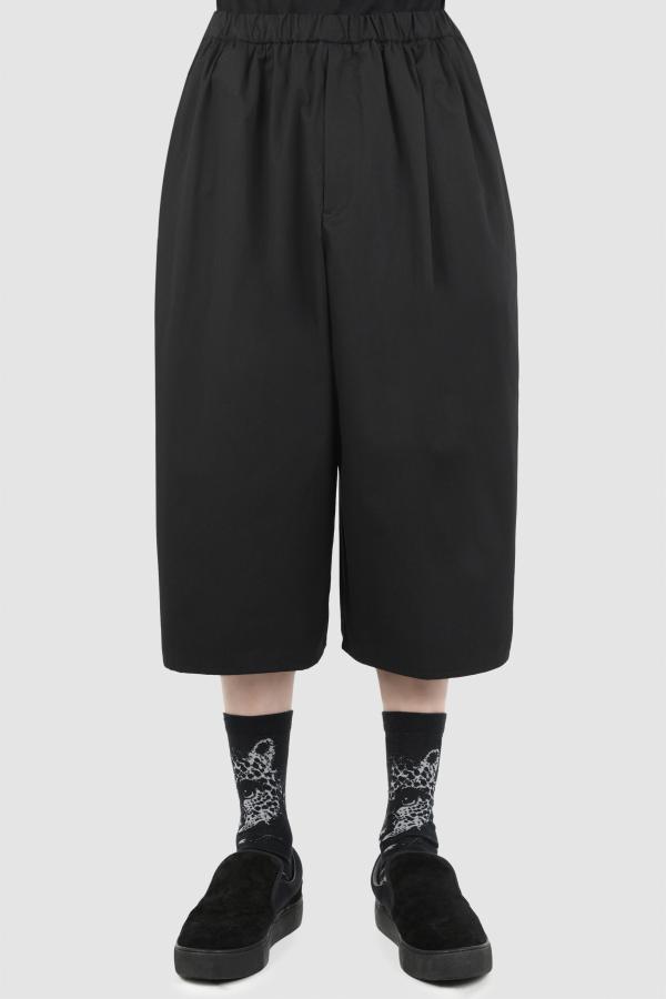GATHER SHORT PANTS