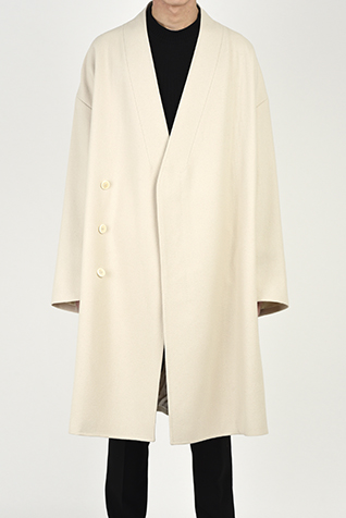 COLLARLESS BIG
CHESTER COAT