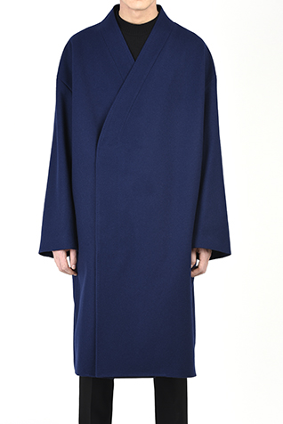 COLLARLESS BIG
CHESTER COAT