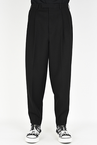 2TUCK
TAPERED WIDE SLACKS