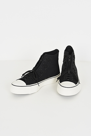 HIGH CUT
CANVAS SNEAKER