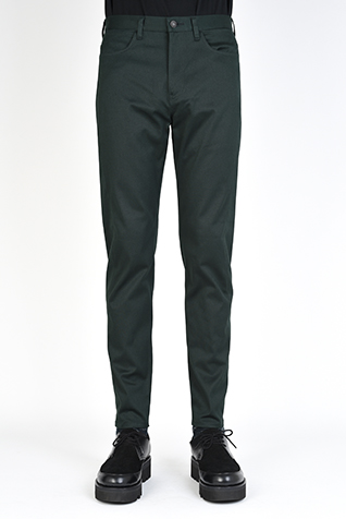 <span class="restock">再入荷</span>
TAPERED TIGHT PANTS