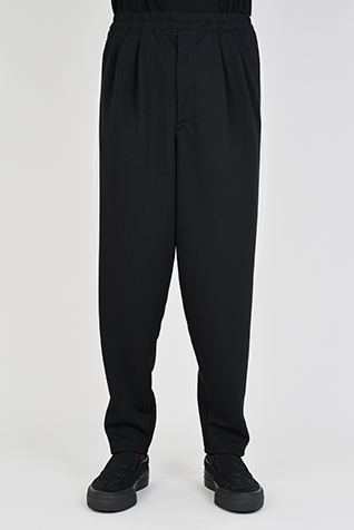2TUCK TAPERED
WIDE PANTS