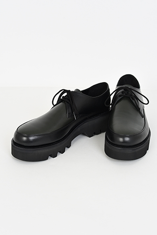 U-TIP SHOES