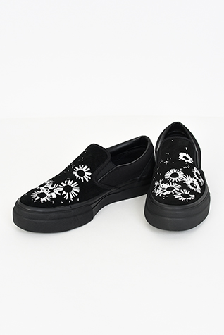 SLIP-ON
SUEDE