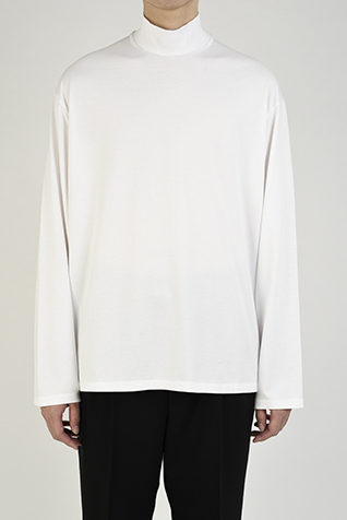 <span class="restock">再入荷</span>
HIGH NECK BIG T-SHIRT