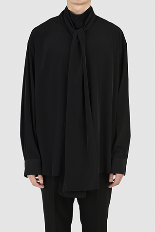HIGH NECK
BOW COLLAR SHIRT