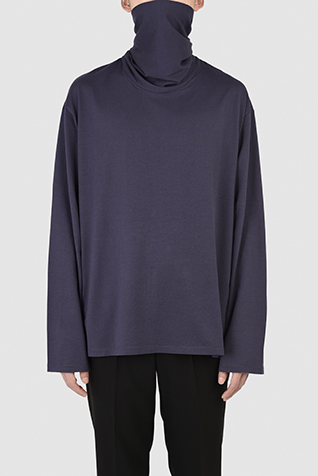 MASK NECK T-SHIRT