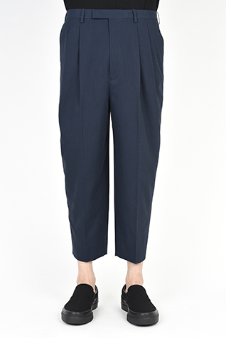 2TUCK WIDE TAPERED
CROPPED SLACKS