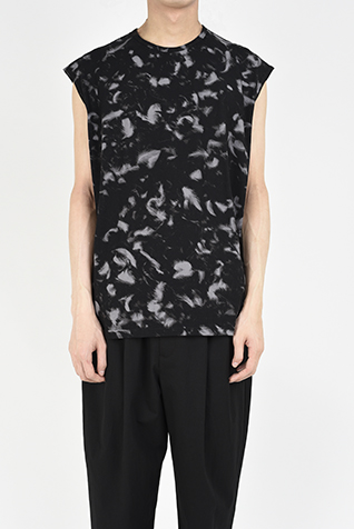 SLEEVELESS
BIG T-SHIRT