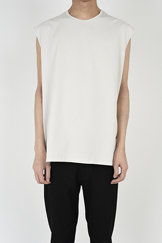 SLEEVELESS
BIG T-SHIRT