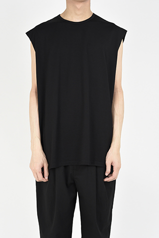 SLEEVELESS
BIG T-SHIRT