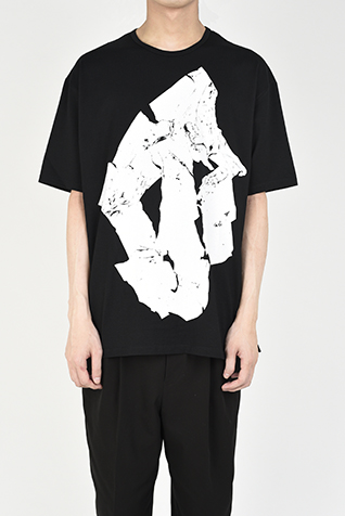 BIG T-SHIRT