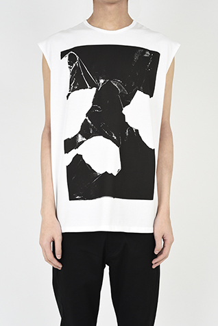 SLEEVELESS
BIG T-SHIRT