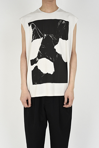 SLEEVELESS
BIG T-SHIRT