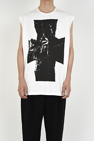 SLEEVELESS
BIG T-SHIRT