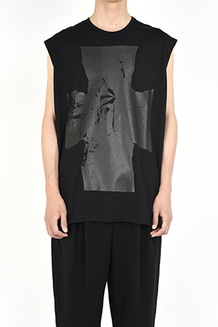 SLEEVELESS
BIG T-SHIRT