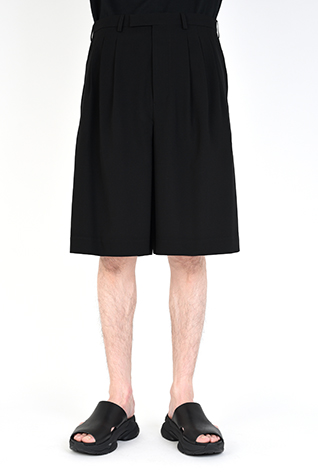 3TUCK WIDE
SHORTS