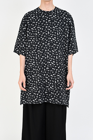 SUPER BIG
LONG T-SHIRT