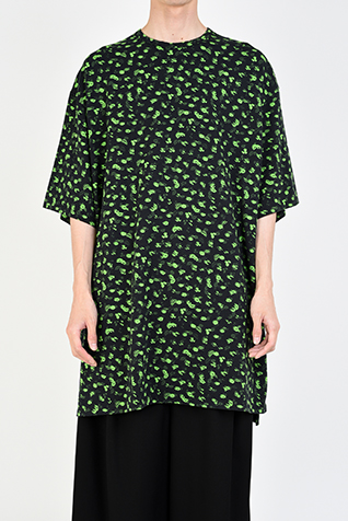 SUPER BIG
LONG T-SHIRT