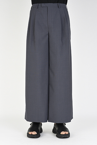 2TUCK WIDE
ANKLE SLACKS