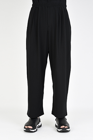 2TUCK TAPERED
WIDE CROPPED PANTS