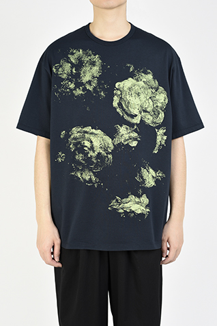 BIG T-SHIRT