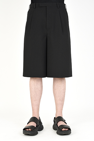 TROPICAL
2TUCK WIDE
SHORT PANTS