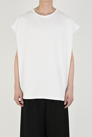 SLEEVELESS
BIG T-SHIRT